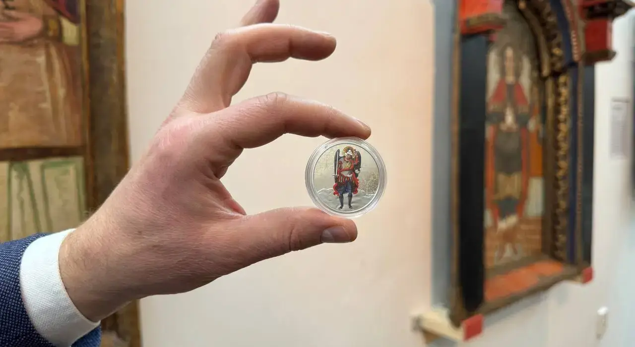 НБУ презентував нову срібну пам’ятну монету «Архангел Михаїл»