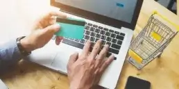 Як убезпечити себе від шахраїв під час новорічного онлайн-шопінгу