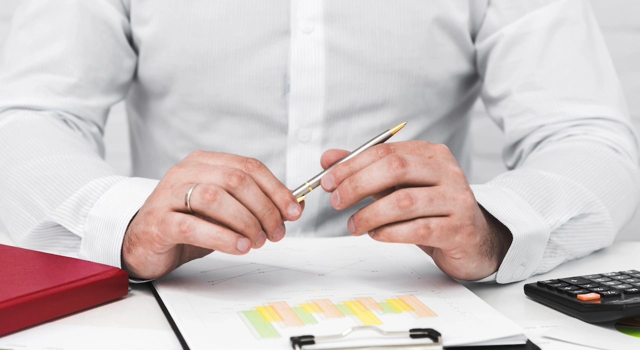 Скільки заробив Зеленський у 2025: дані декларації