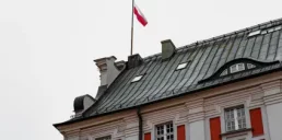 Для українців у Польщі зміняться правила отримання дозволу на проживання