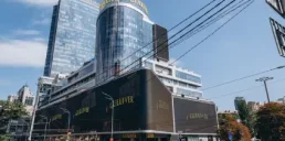 Ощадбанк виставить на продаж ТРЦ Gulliver у Києві