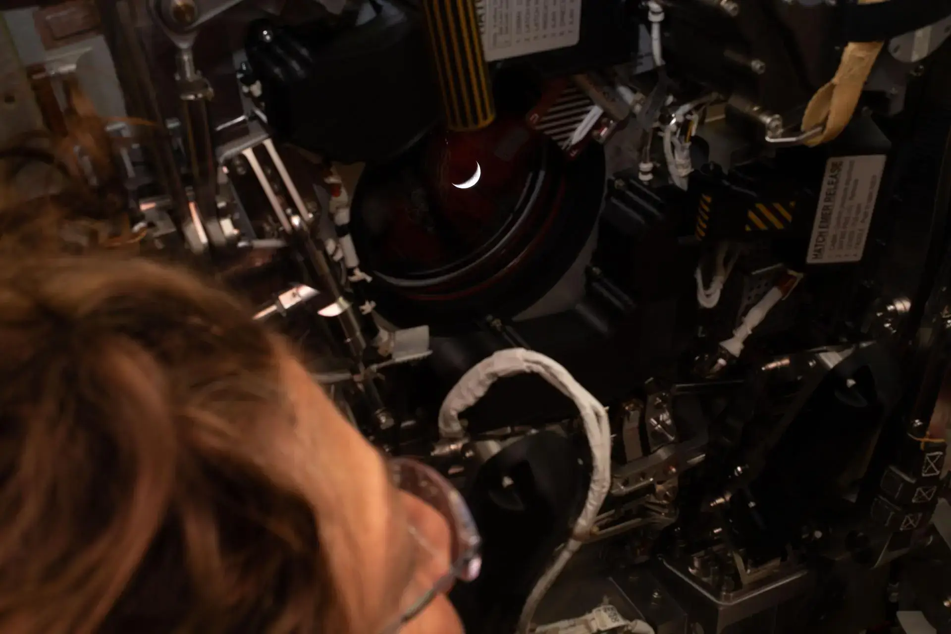 Люди вперше за понад 50 років побачили зворотний бік Місяця