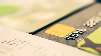 На Кубі припинили роботу Visa та Mastercard