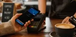 Які фінансові звички та інструменти втратять актуальність до 2030 року