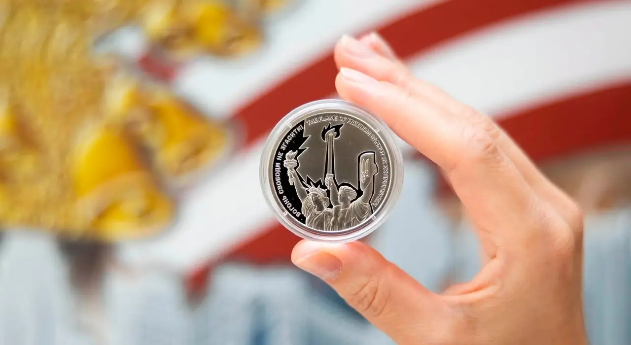 НБУ представив срібну пам’ятну монету на честь 250-річчя США