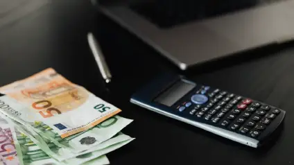 Чи завершиться епоха безкоштовного банкінгу в Україні: хто виграє і хто програє від зниження інтерчейнджу